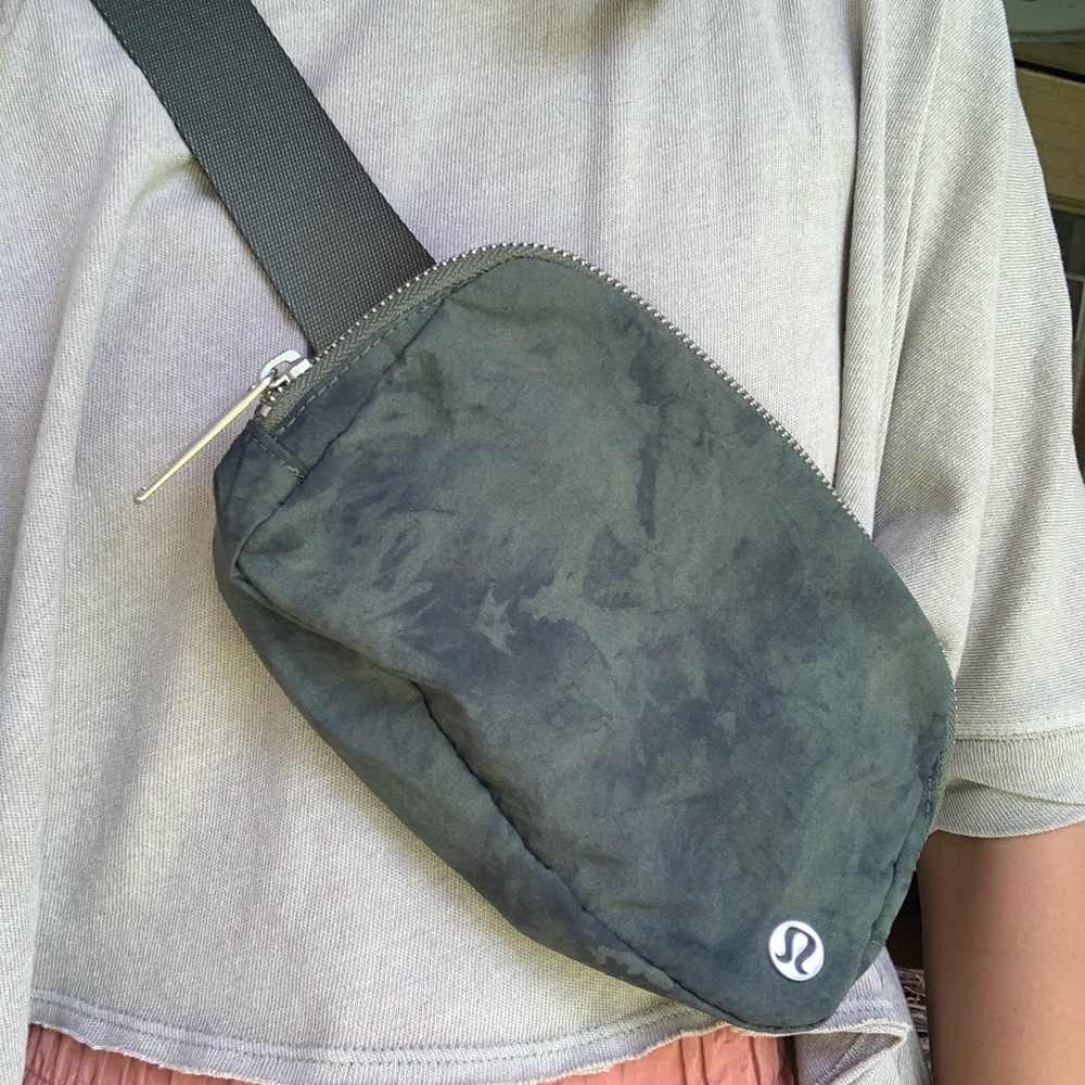RARE! Lululemon everywhere belt bag! tie dye green - Aquila green twill multi